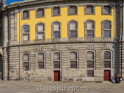 Oporto. La Catedral y su Pelourinho. Justicia y fotografía. La Cadeia y el Tribunal de Relaçao de Oporto. El Museo Judicial